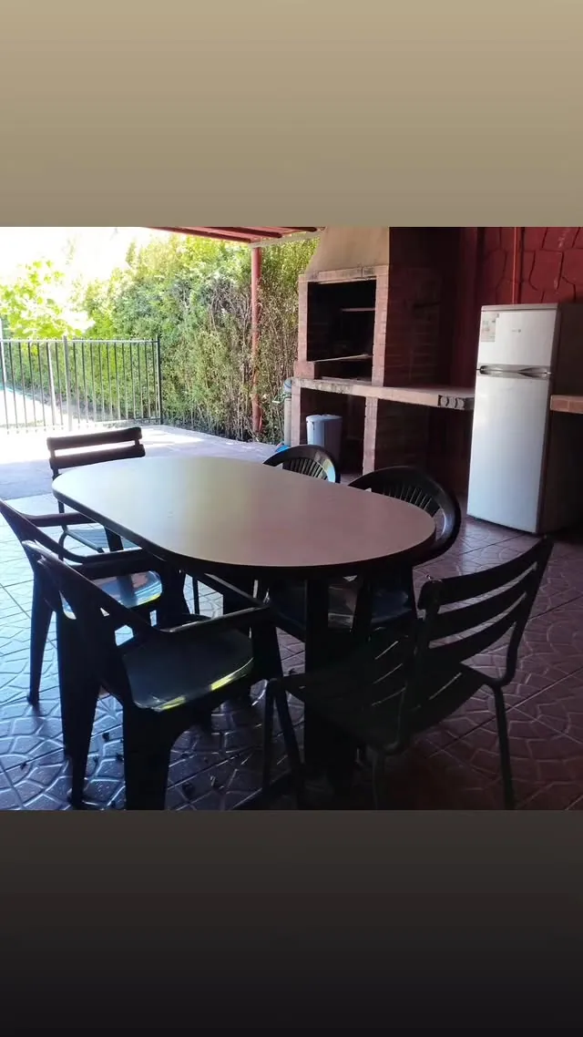 Fachada de la Cabaña 1 con terraza